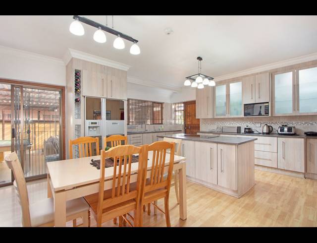 4 BEDROOM HOUSE FOR SALE IN GOODWOOD PARK
